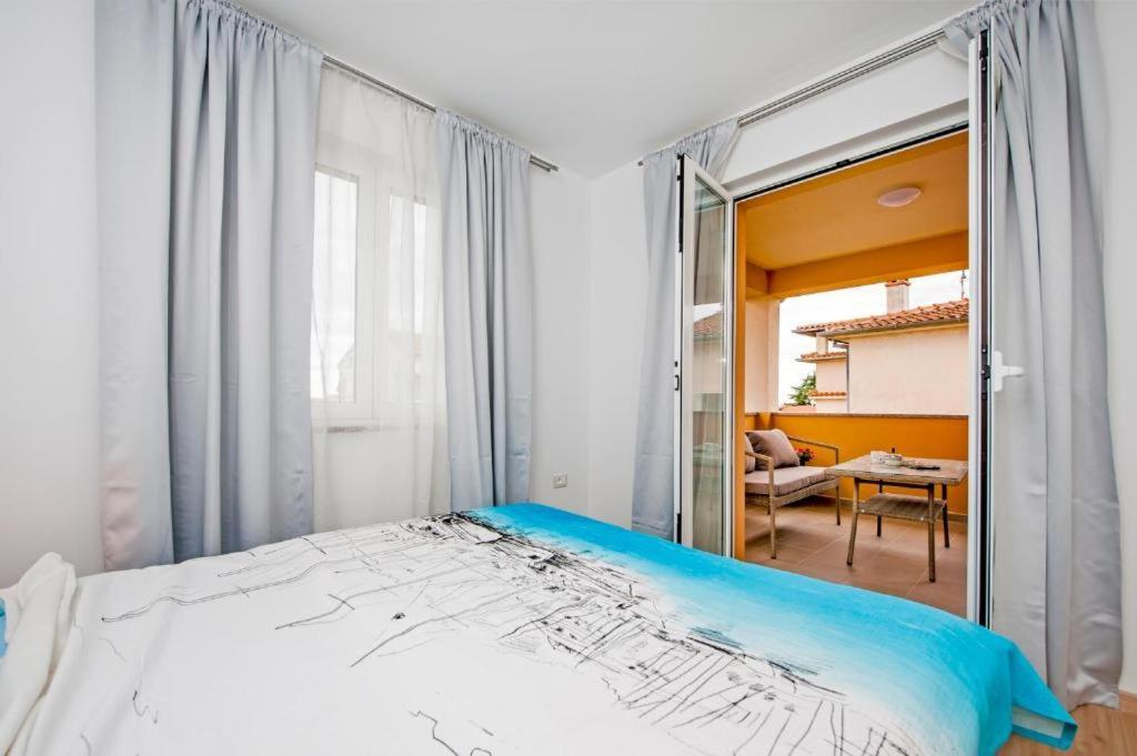 Aria Room And Apartmant Fuga 로비니 외부 사진