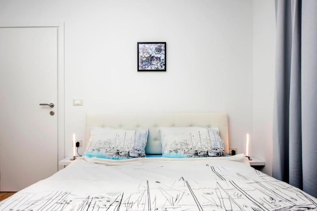 Aria Room And Apartmant Fuga 로비니 외부 사진