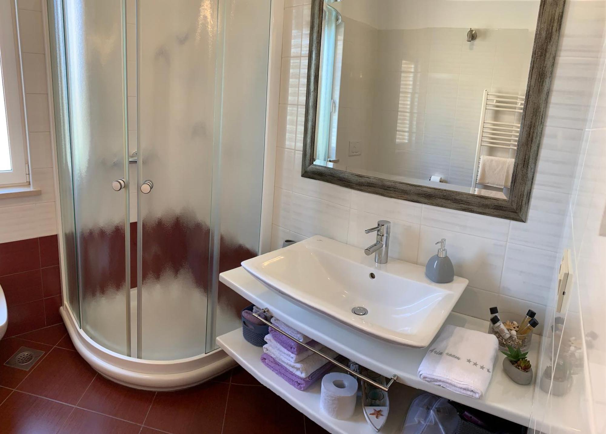 Aria Room And Apartmant Fuga 로비니 외부 사진
